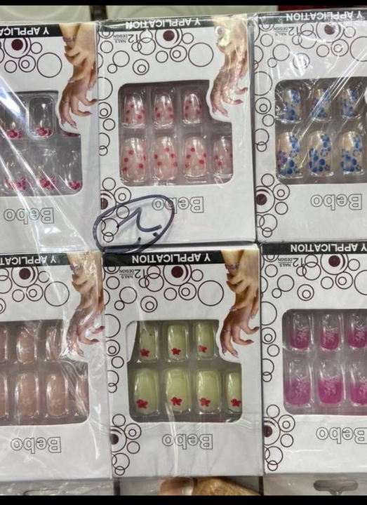 Post image I want 100 pieces of Nail extensions empty box for package at a total order value of 1000. Please send me price if you have this available.