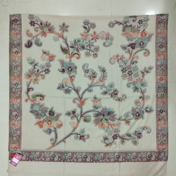 Product image of Woollen flower kanni shawl, price: Rs. 750, ID: woollen-flower-kanni-shawl-260d5b94