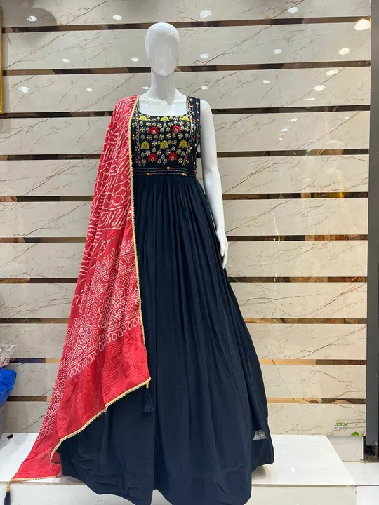 Post image मुझे Gown के 50+ पीस ₹1000 में चाहिए. अगर आपके पास ये उपलभ्द है, तो कृपया मुझे दाम भेजिए.