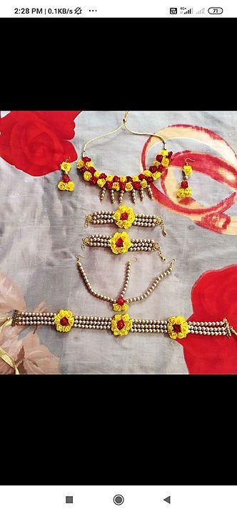 Floral jewellery uploaded by business on 11/21/2020